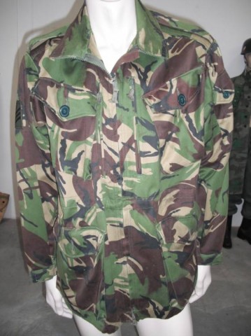 N - ESERCITO/MARINA  >1945 - INDUMENTI (IN) - GIACCA MIMETICA INGLESE