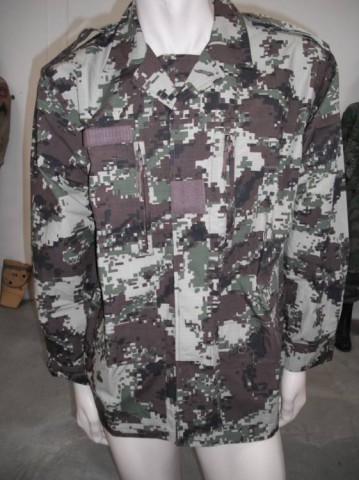 N - ESERCITO/MARINA  >1945 -  - GIACCA MIMETICA SERBA