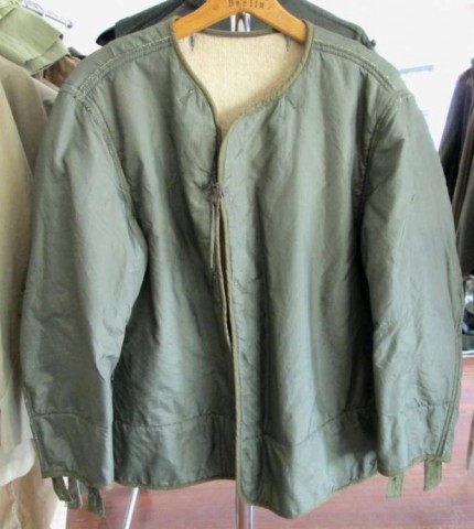 N - ESERCITO/MARINA  >1945 -  - US	LINER JACKET  FIELD  M.51 (1953)						60,00