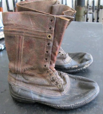 I - MILITARIA STORICA -  - US ARMY  STIVALETTI TRUPPE MONTAGNA.