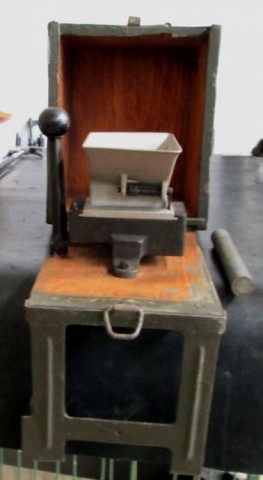 H - ACCESSORI -  - CARICHINO PIASTRINE BREDA 30	