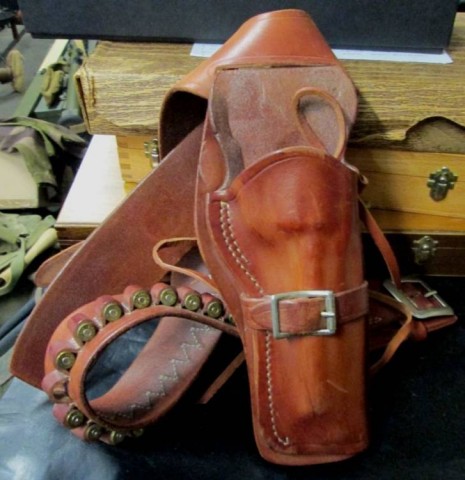 F - ARMI DISATTIVATE -  - FONDINA + CINTURONE PER REVOLVER WEST �BRUNO HOLSTER�