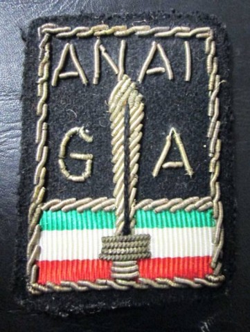 I - MILITARIA STORICA - DECORAZIONI (D) - RSI   DISTINTIVO A.N.A.I. REPARTO G.A.