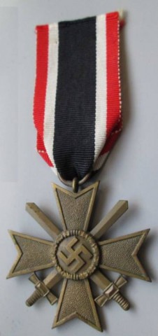 I - MILITARIA STORICA -  - CROCE AL MERITO CON SPADE II CL. (Kriegs Verndienst Kreuz)