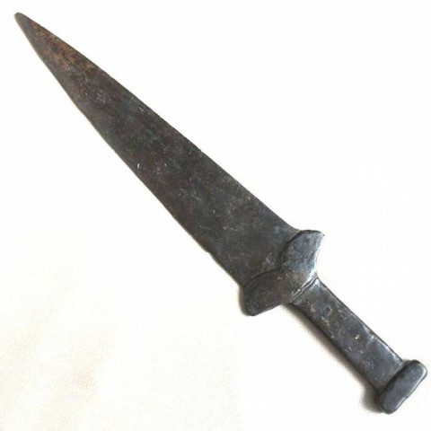 B - ARCHEOLOGIA - ARMI (AR) - Spada corta (Akinak) Scita in Ferro -  IV sec. a.C. - II sec. d.C.  (242)
