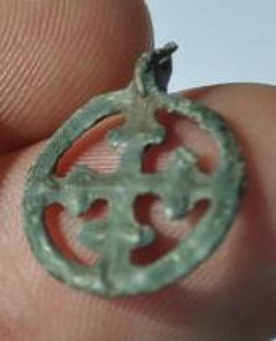 B - ARCHEOLOGIA -  - Pendente �a Croce cerchiata� Altomedievale  Vichingo  -  X-XII sec. d.C.  (172b)
