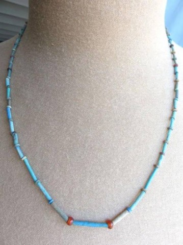 B - ARCHEOLOGIA - COLLANE (CO) - Collana egizia in Faience e perline di Corniola - ca. 600 - 332 a.C. � 59 cm.  (265)