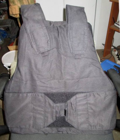 N - ESERCITO/MARINA  >1945 - ATTREZZATURA (AT) - USA  GILE� ANTIPROIETTILE Cat. 4.