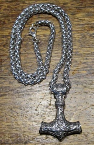 Q - GIOIELLI -  - PENDENTE �MARTELLO DI THOR�  (Acciaio)