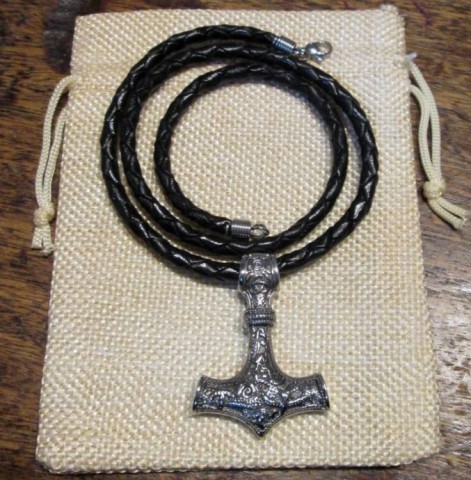 Q - GIOIELLI -  - PENDENTE �MARTELLO DI THOR�(Collana Pelle).