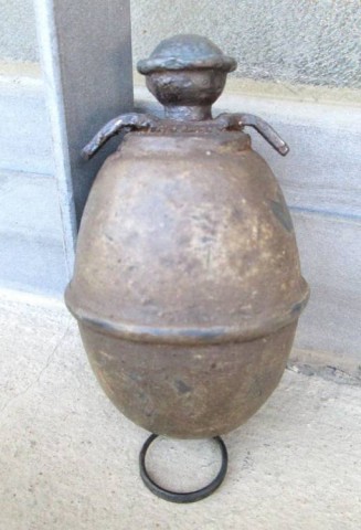 F - ARMI DISATTIVATE -  - EIERHANDGRANATE M.39  Giallo continentale.						250,00	