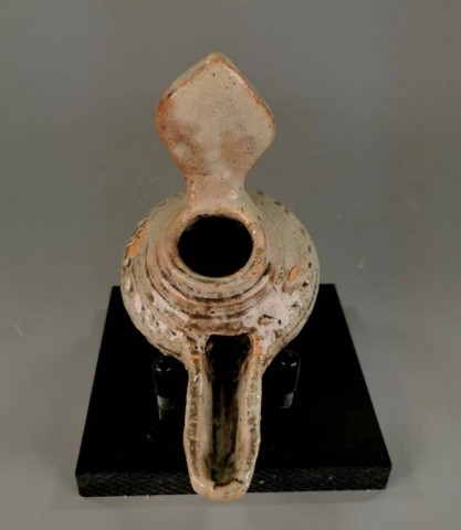 A - ANTIQUARIATO - CERAMICA (CE) - 0014   Lampada a Olio Seljuk  in Terracotta smaltata.   Turchia, sec. XII.