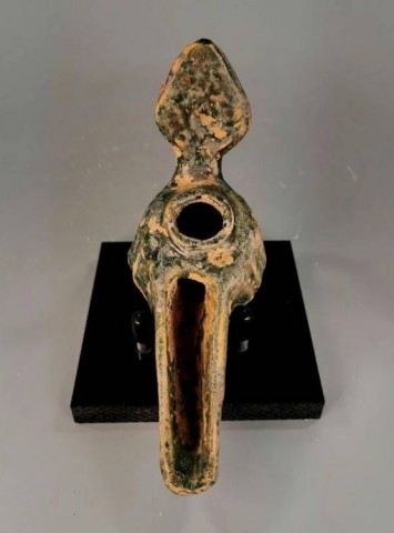 A - ANTIQUARIATO -  - 0015   Lampada a Olio Seljuk in Terracotta smaltata.  Turchia, sec. XII. 