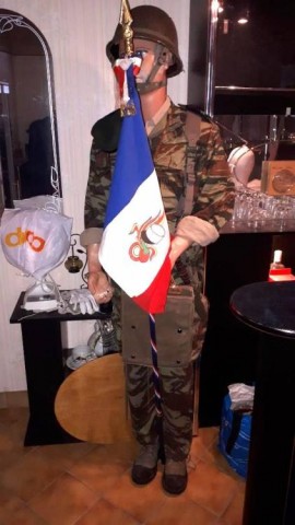  -  - 82710		EM.IN.  3356		FR  MANICHINO  PARACADITISTA LEGIONE STRANIERA ALGERIA + BREVETTO