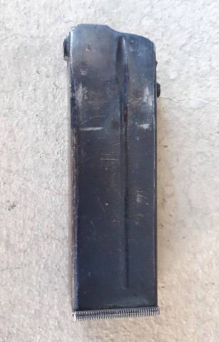 H - ACCESSORI - SERBATOI - SERBATOIO BERETTA  18/30  (SIRINGA)  10 COLPI FUNZIONANTE 		 		400,00