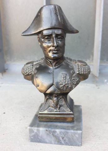 I - MILITARIA STORICA - DECORAZIONI (D) - BUSTO DI NAPOLEONE IN BRONZO �ANTICO�.  SEC.XIX/XX.