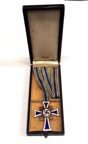 I - MILITARIA STORICA -  - CROCE delle MADRI Bronzo + Scatola + Nastrino.