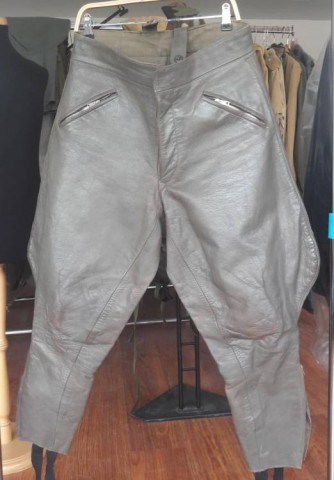 I - MILITARIA STORICA -  - KM	 PANTALONI PELLE GRIGIA UFF. 