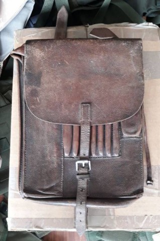 I - MILITARIA STORICA -  - WH   PORTADOCUMENTI IN CUOIO MARRONE. 