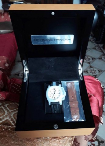 P - OROLOGI -  - OROLOGIO  PANERAI  Luminor 40 mm. Bianco - Acciaio.