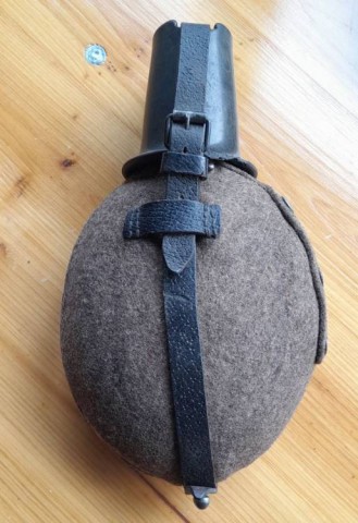 I - MILITARIA STORICA -  - WH   BORRACCIA  BUCCHIERINO BACKELITE.