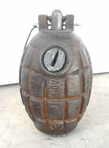 F - ARMI DISATTIVATE -  - BOMBA  MILLS  N�36 M MKI  �1944�.