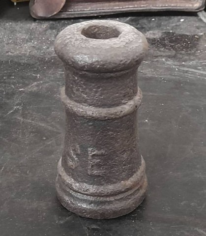 C - ARMI ANTICHE -  - MASCOLO DELL�ALLEGREZZA IN FERRO INIZIALI  �SE�,  Sec. XVII/XVIII.