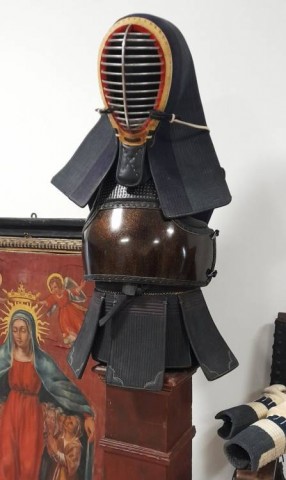 C - ARMI ANTICHE -  - KENDO BOGU.  Ditta Sakiren,  Artigiano Okagawa.  ca. 1960.