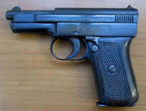 F - ARMI DISATTIVATE -  - PISTOLA  MAUSER  M.1910  Cal.6,35   scarr.