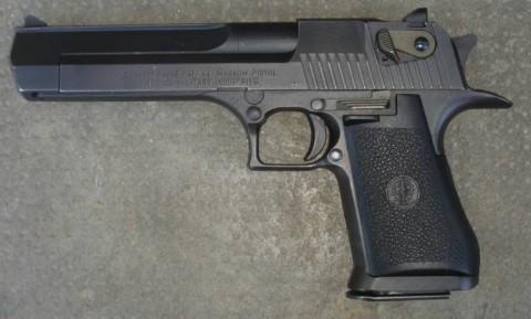 E - ARMI ATTIVE -  - PISTOLA DESERT EAGLE  Cal. 44 Mg.