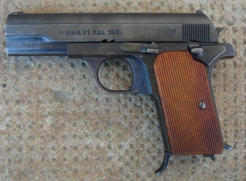 E - ARMI ATTIVE -  - FEGYVERGYAR  P.37  CON WaA   jhv 43