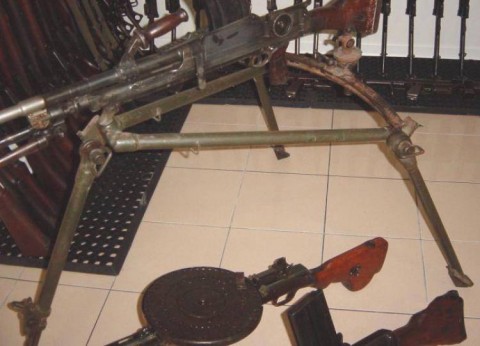 H - ACCESSORI - PARTI DI ARMA (PA) - GB - TREPPIEDE  x  BREN 