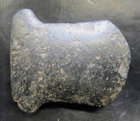 C - ARMI ANTICHE -  - ASCIA  IN PIETRA  PRECOLOMBIANA  (2)