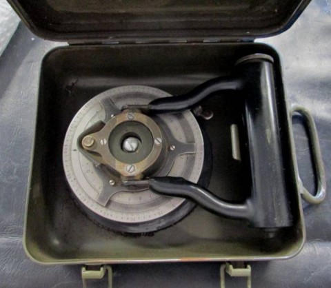 I - MILITARIA STORICA - EQUIPAGGIAMENTO (EQ) - US  SETTER FUSE M.26  + SCATOLA (1)