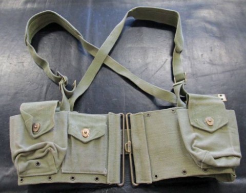 I - MILITARIA STORICA -  - GB  PORTACARICATORI  TELA   BAR 1918  + SPALLACCI