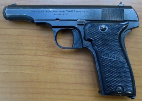 F - ARMI DISATTIVATE -  - PISTOLA MAB  Mod. D   Cal. 7,65  scarr.