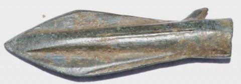 B - ARCHEOLOGIA - ARMI (AR) - Punta di Freccia Celtica Bilobata in Bronzo � IV-II sec. a.C. (123b)