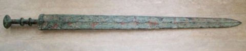 B - ARCHEOLOGIA -  - Spada Cinese in Bronzo � 66,5 cm. � V-III  sec. a.C.  (008)	