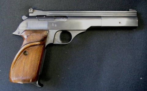 E - ARMI ATTIVE -  - PISTOLA BERNARDELLI  DA TIRO  VT.69  Cal.22 LR  x  MANCINI