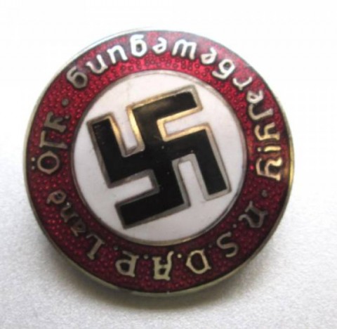 I - MILITARIA STORICA - RIPRODUZIONI (R) - COPIA  OCCHIELLO  APPARTENENTE MOVIMENTO AUSTRIACO NSDAP