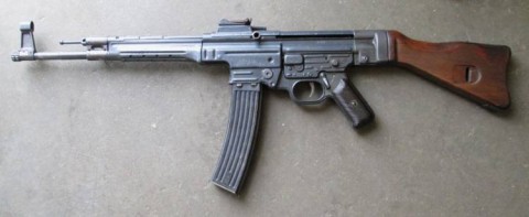 F - ARMI DISATTIVATE -  - MP.44  1944 (1)