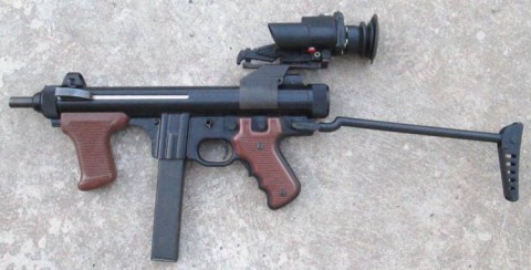 F - ARMI DISATTIVATE -  - P.M.  BERETTA M.12  CON OTTICA �TRILUX�.