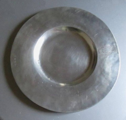 A - ANTIQUARIATO -  - Grande Piatto nuziale dei conti Piccolomini/Spannocchi  (Siena),   sec. XVIII. 