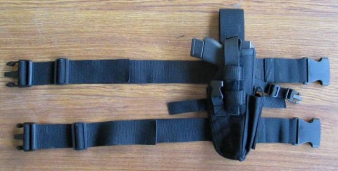 N - ESERCITO/MARINA  >1945 -  - IT	FONDINA  F.C.M.  CORDURA NERA						50,00