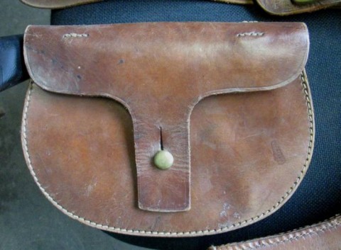 I - MILITARIA STORICA -  - GB  1^ GM    GIBERNA  IN CUOIO  x  REVOLVER WEBLEY & SCOTT MKVI  .455