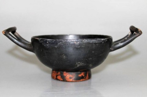 B - ARCHEOLOGIA -  - Kylix  Ellenistica in Ceramica Nero lucida.   IV sec. a.C.  (320).		580,00