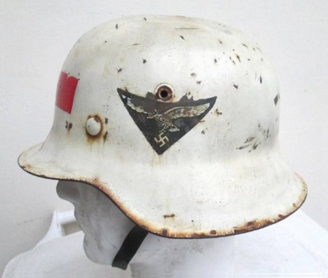 I - MILITARIA STORICA -  - ELMETTO M.42  LW-RK MONOFREGIO MIMETICO BIANCO.