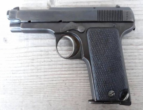 F - ARMI DISATTIVATE -  - PISTOLA  BERETTA M.1915  CAL. 9Glisenti. 