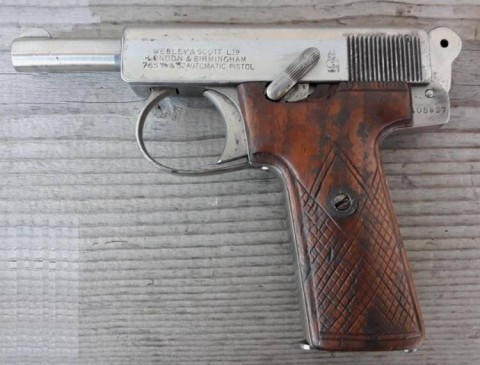 F - ARMI DISATTIVATE -  - PISTOLA WEBLEY & SCOTT  M.1906  Cal. 7,65  Guanc. Legno.