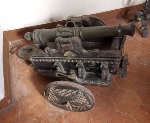 C - ARMI ANTICHE -  - FALCONETTO DA FORTEZZA IN BRONZO  CON AFFUSTO SEC. XVI / XVIII.